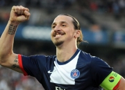 开云APP-奥亚尔萨瓦尔爆发梅开二度，马德里竞技友谊赛5-0狂胜哥伦比亚国民竞技