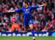 开云体育下载-跨越时空的篮球对话，西决生死战与广东队的突围哲学