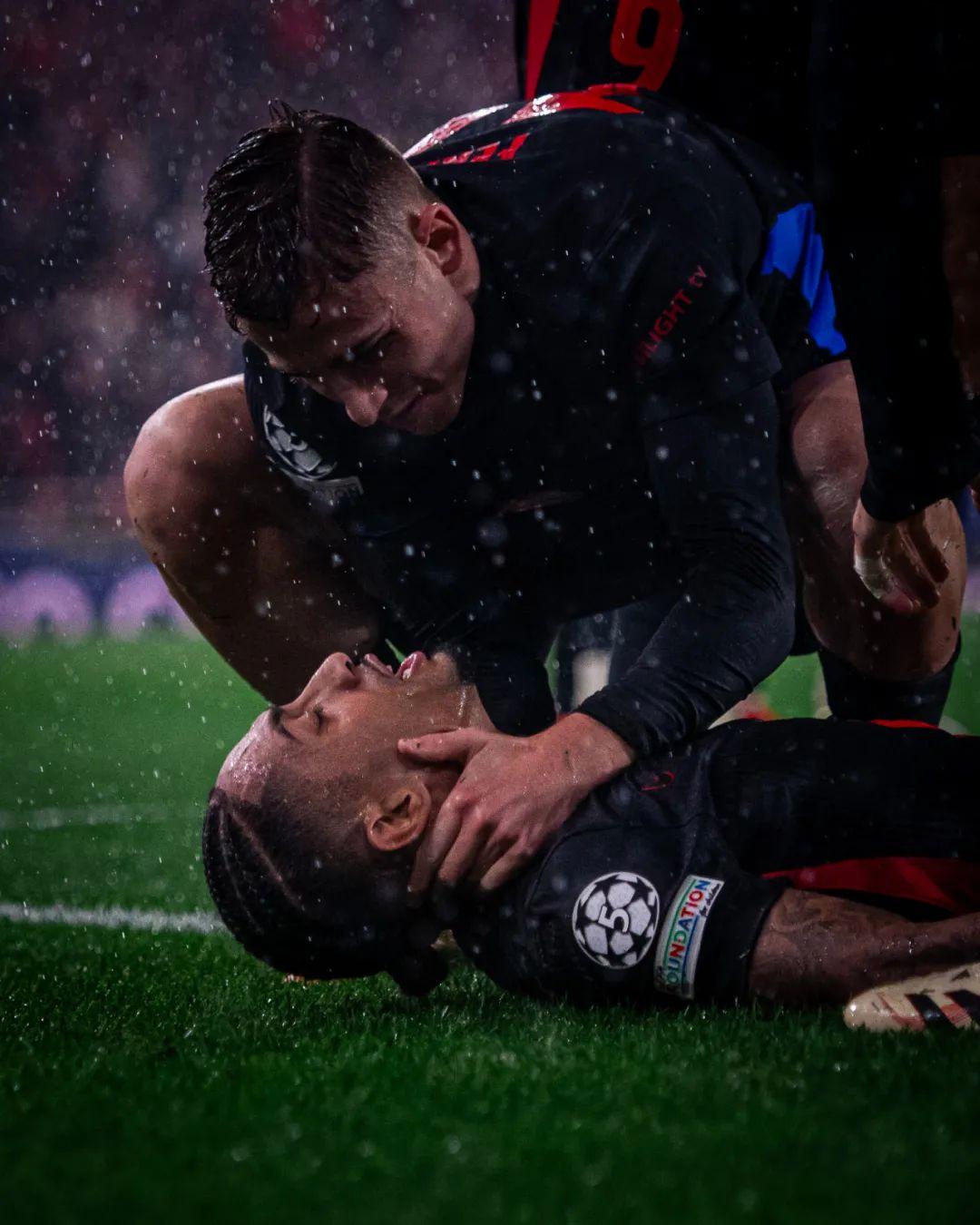 法国险胜秘鲁，萨拉赫送出助攻