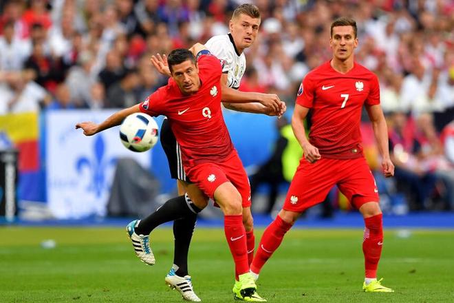 乌克兰队不敌波黑队,遭遇连败厄运 乌克兰队不敌波黑队,遭遇连败厄运