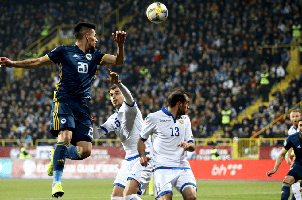 乌克兰队不敌波黑队,遭遇连败厄运 乌克兰队不敌波黑队,遭遇连败厄运