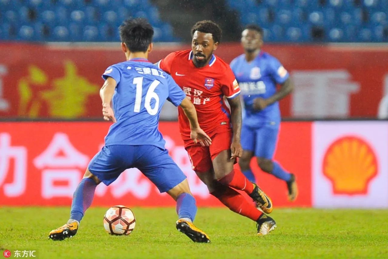 巴伦西亚争分夺秒，拼尽全力获得胜利