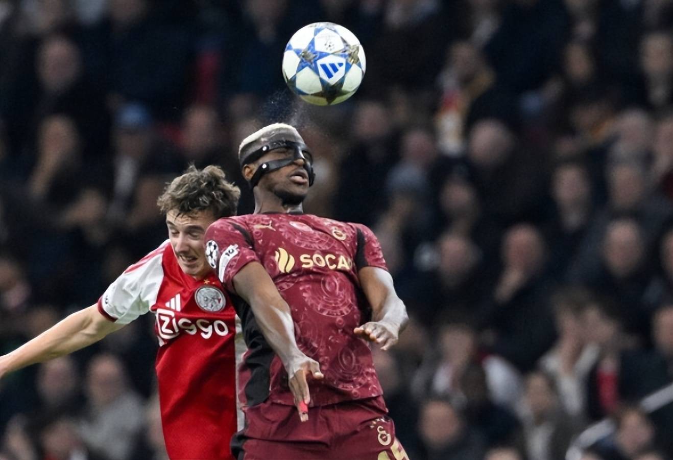 阿贾克斯队宣布接受所有对联赛的挑战