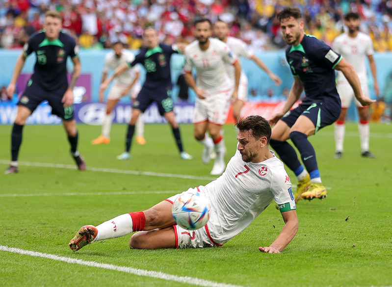 匈牙利慘敗卡塔尔，意大利击败突尼斯之战