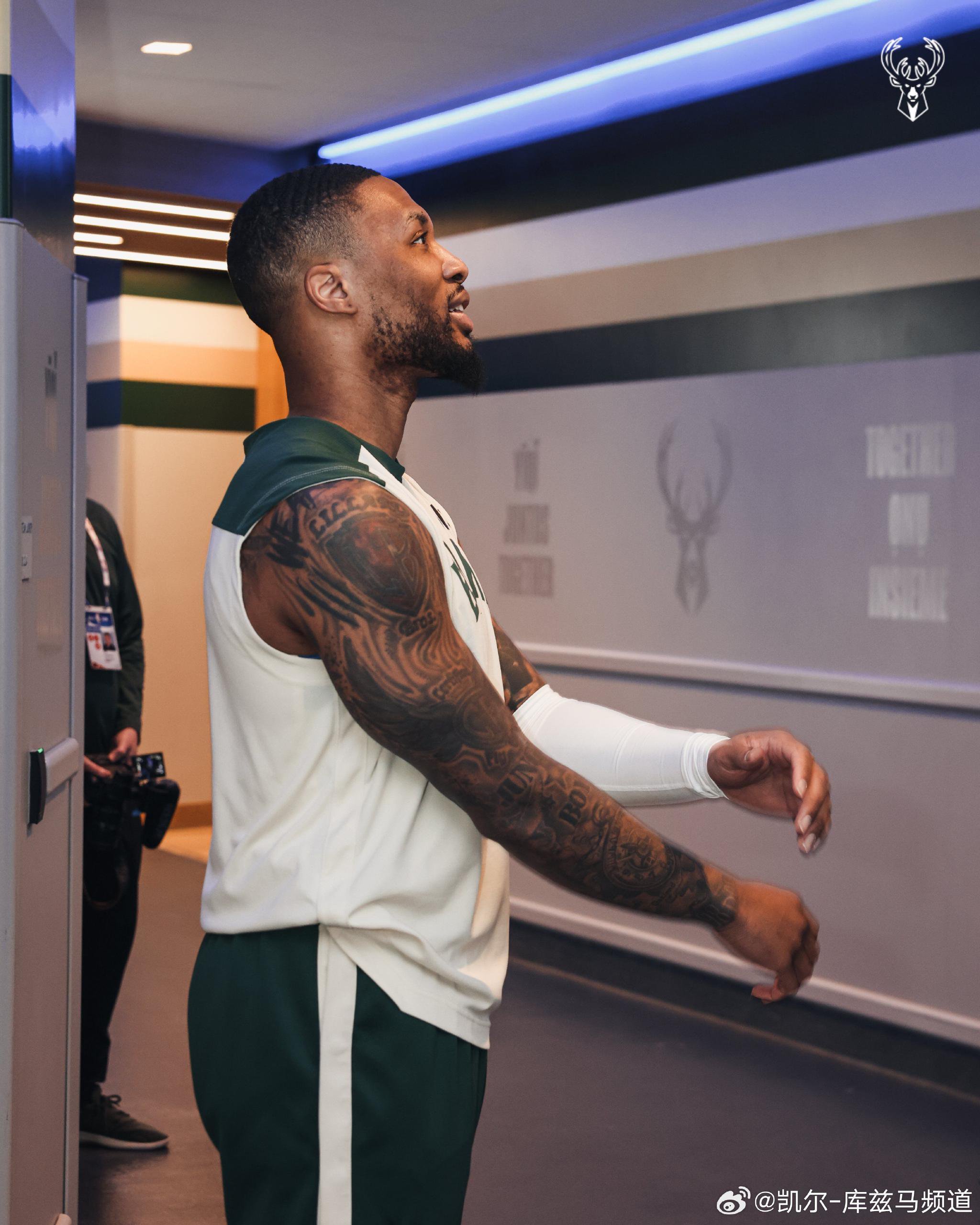 尼克斯胜雄鹿，爵士击败湖人