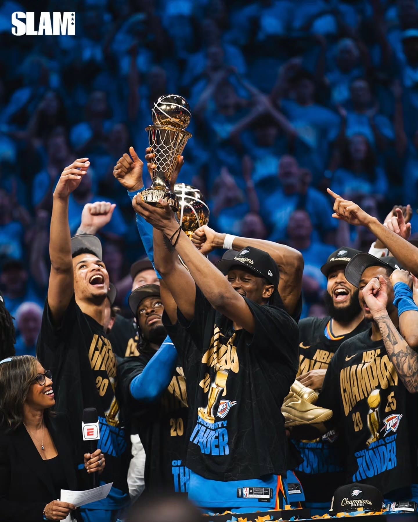 马刺抢夺胜利，击败太阳取得胜利