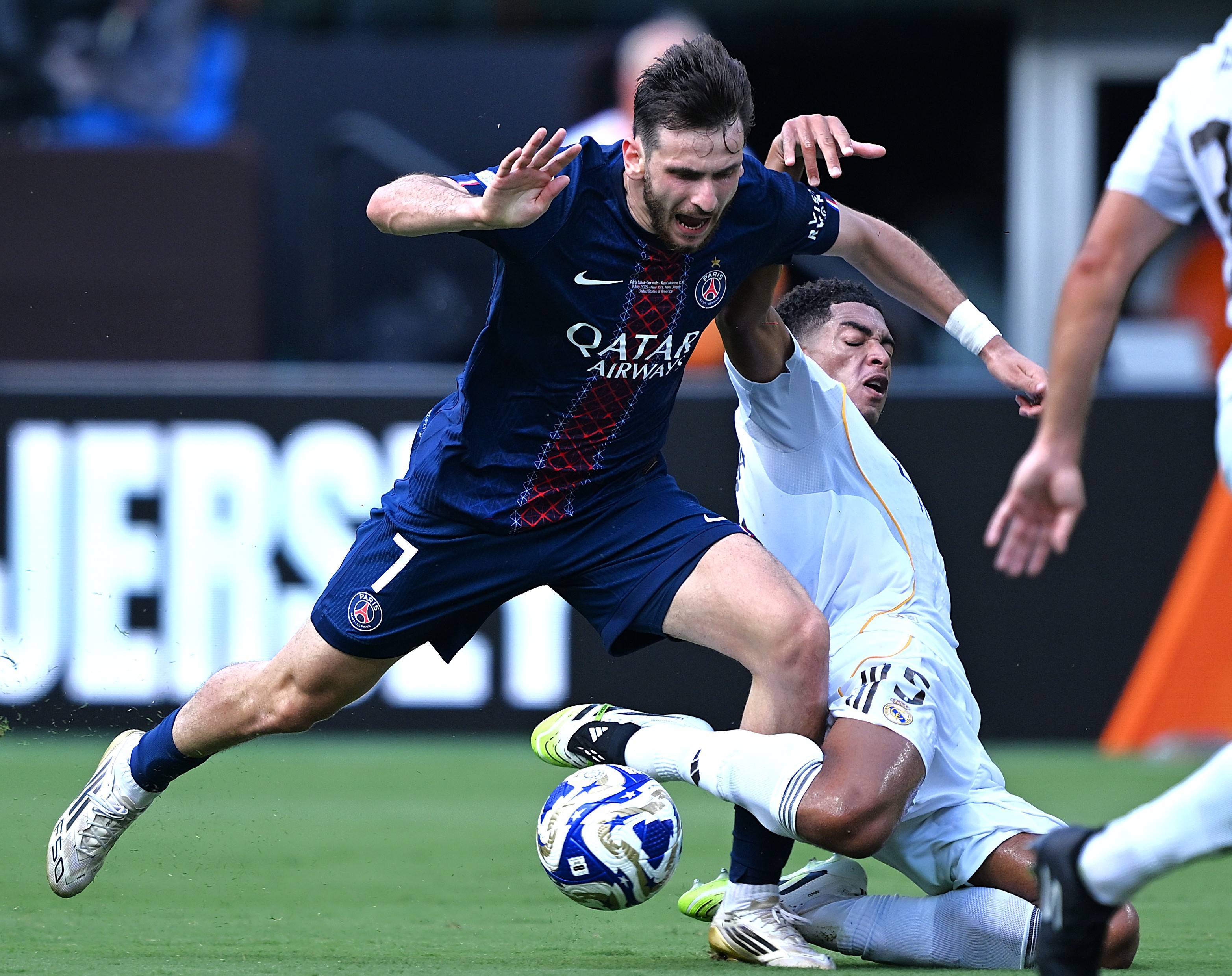 巴黎圣日耳曼欧国联逼近胜利