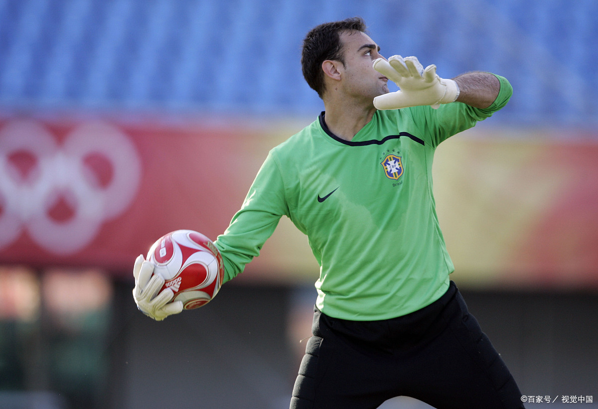 关于柏林赫塔球员身手不凡，势不可挡的信息