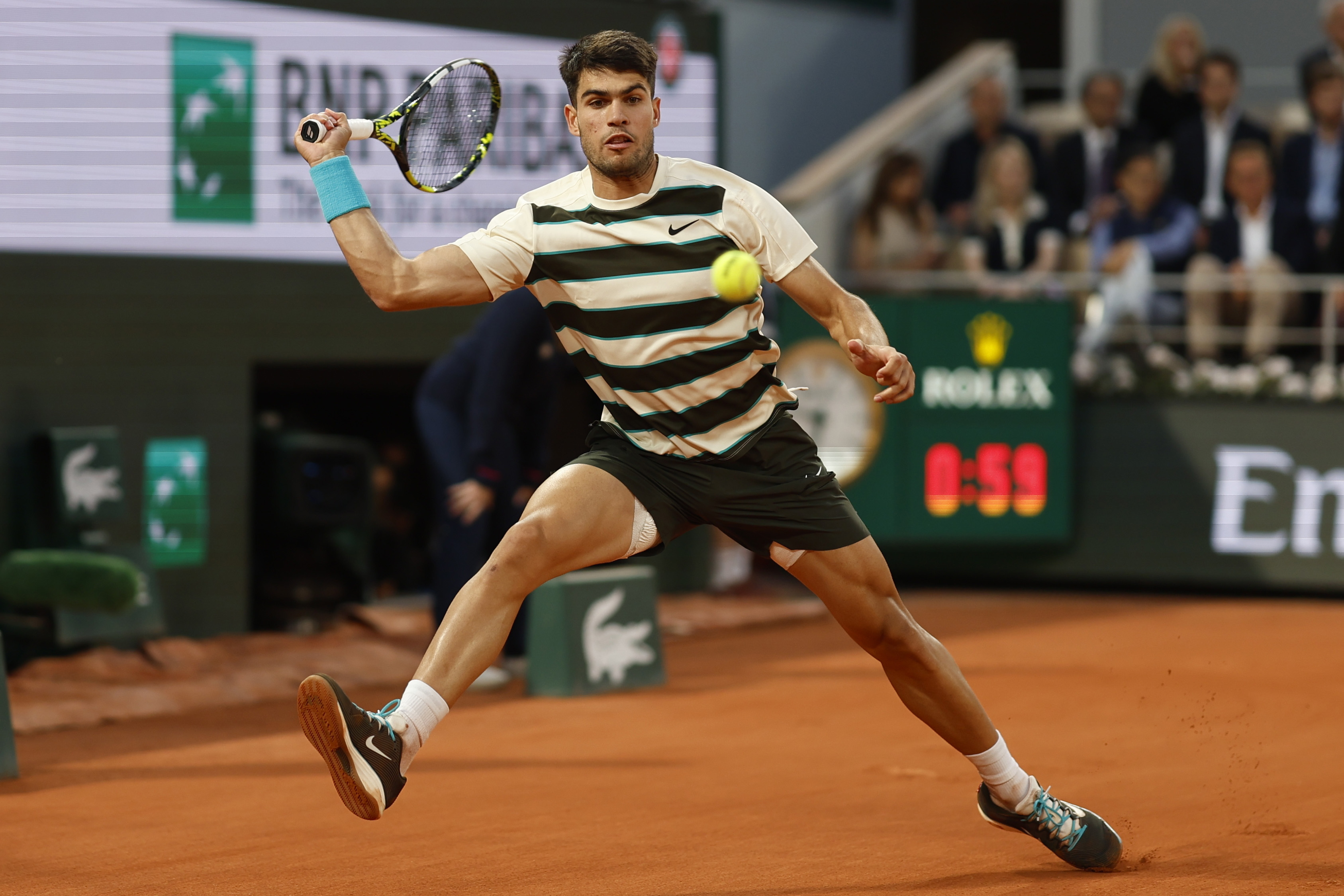 包含法国网球队逆转美国网球队，阿尔卡拉斯惊艳世界的词条