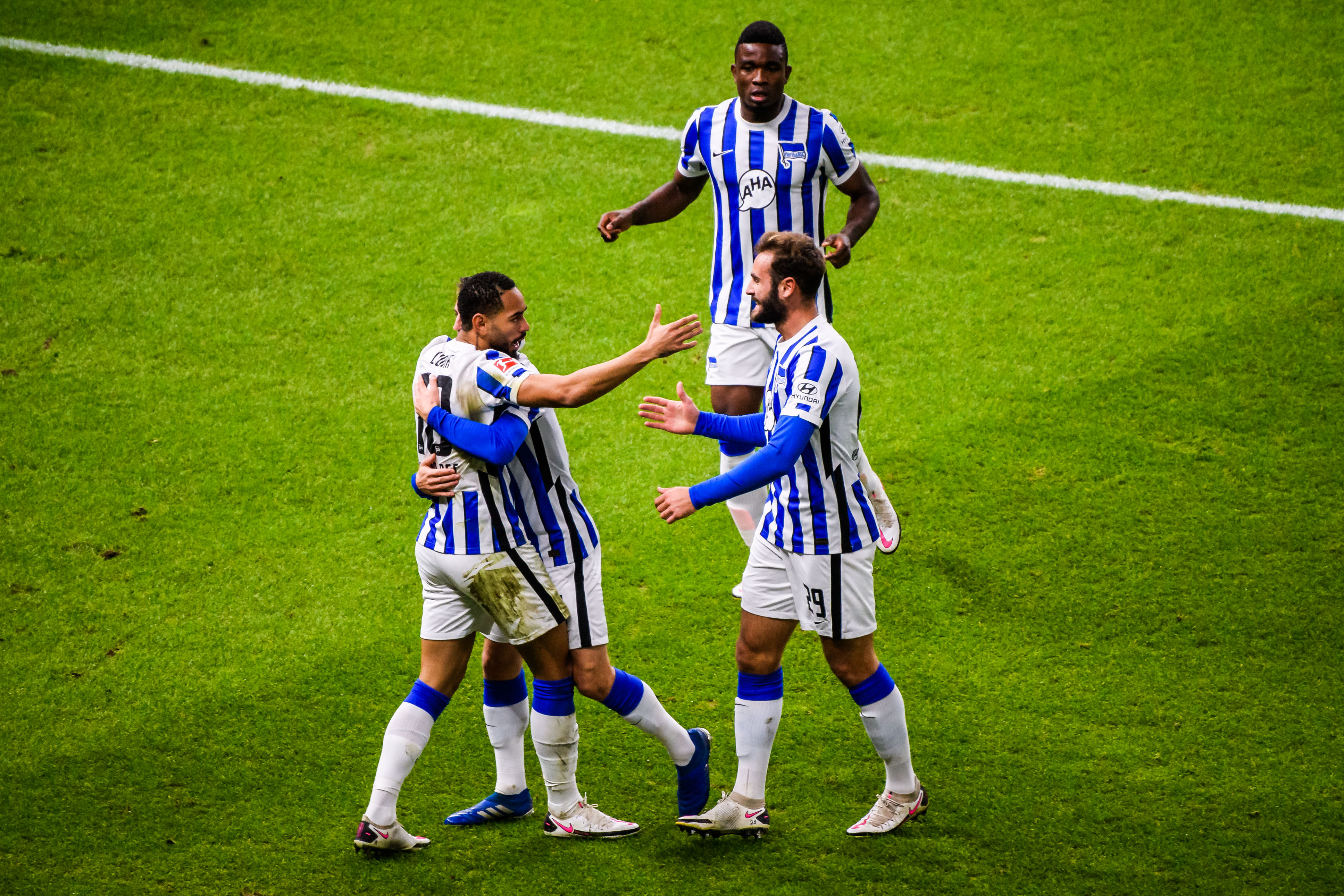 柏林赫塔球员集体训练，备战下一场比赛的简单介绍