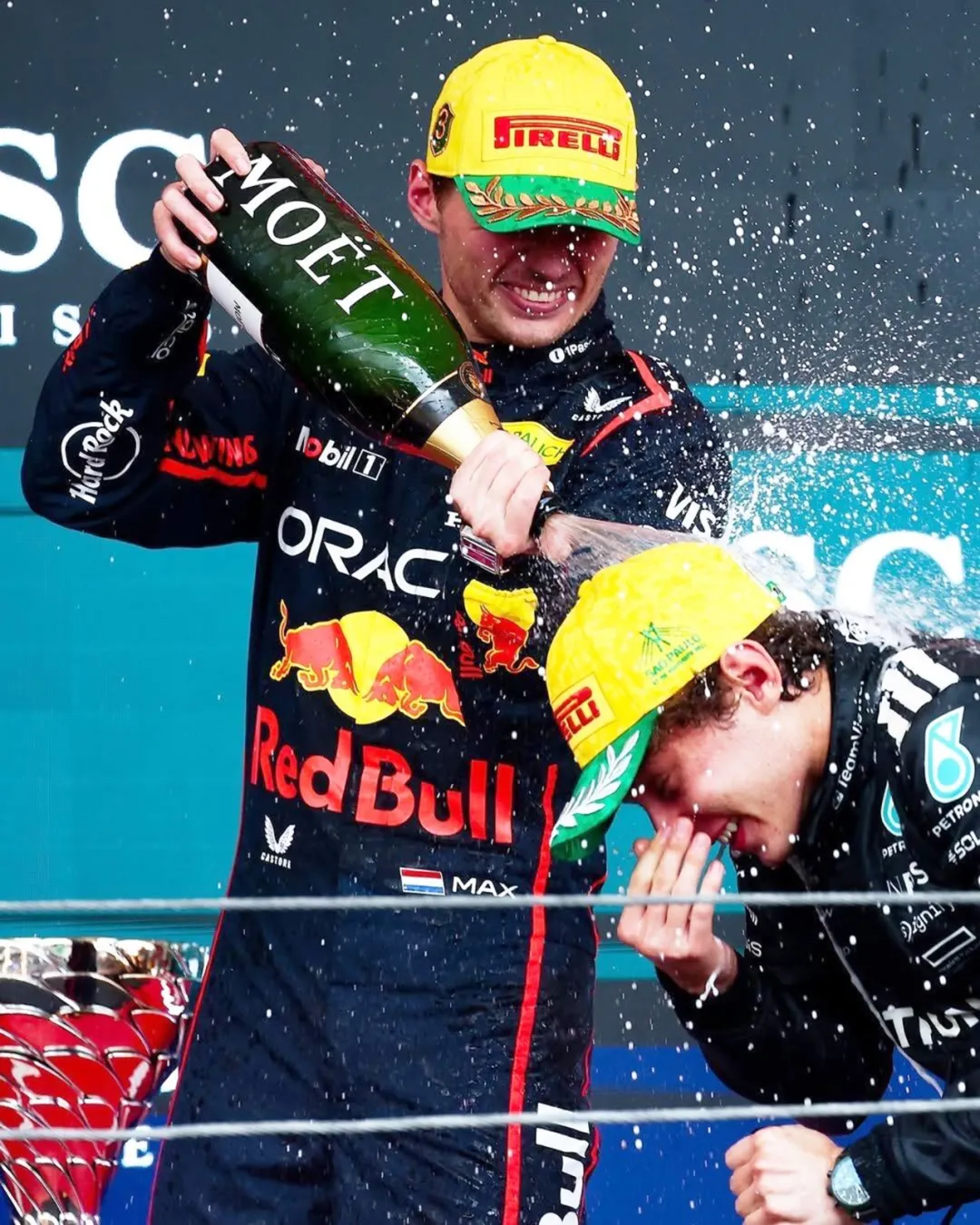 关于雷诺车队鏖战索伯车队，勒克莱尔状态火热的信息