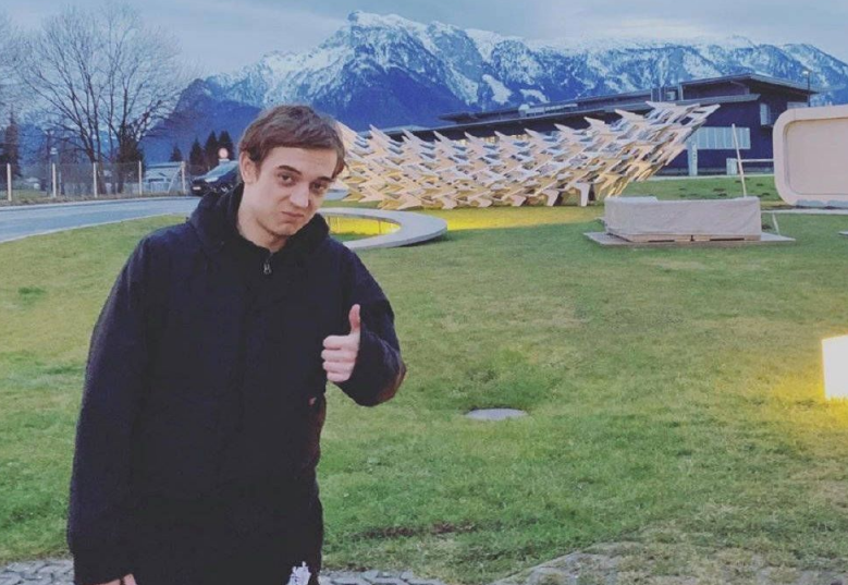 关于TL险胜XL，Knight绝境逆转的信息