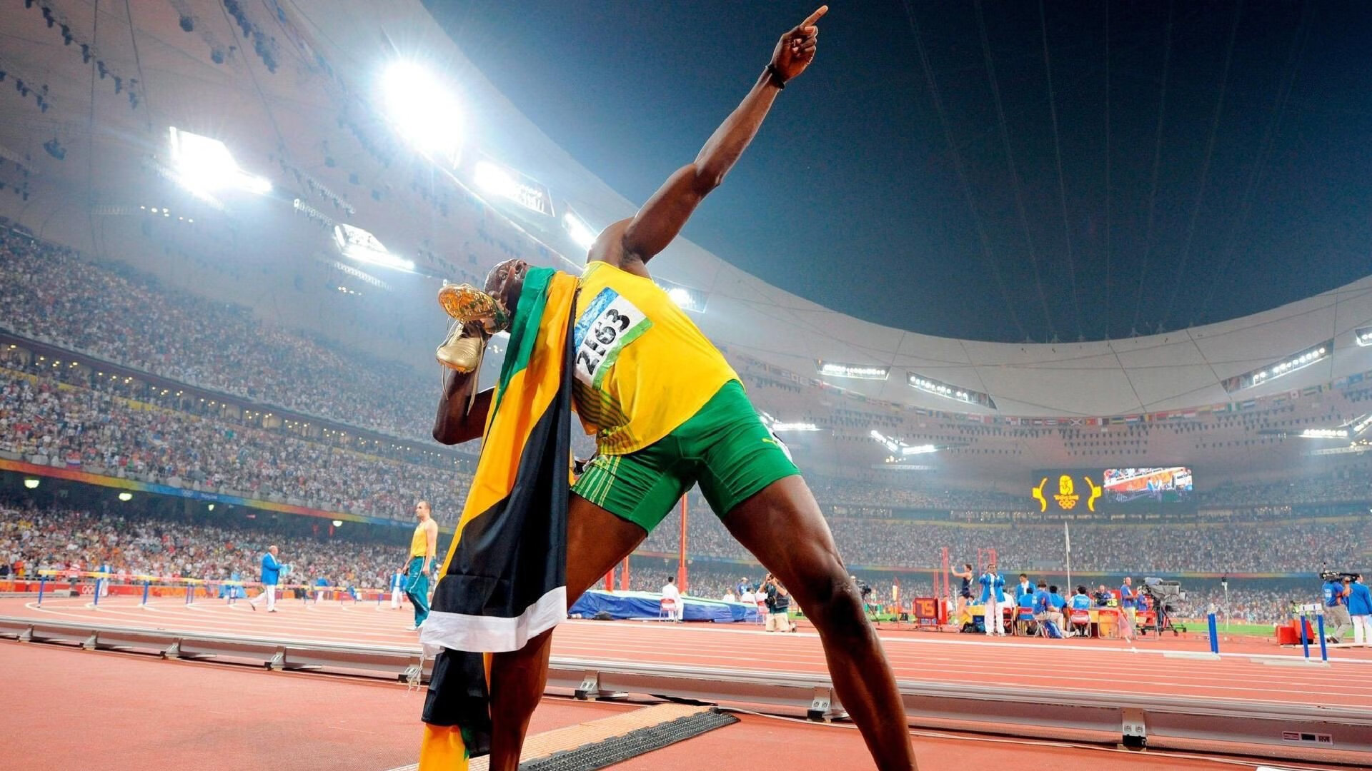 双城记,当利拉德接管世界杯,凯尔特人用最后一秒点燃波士顿