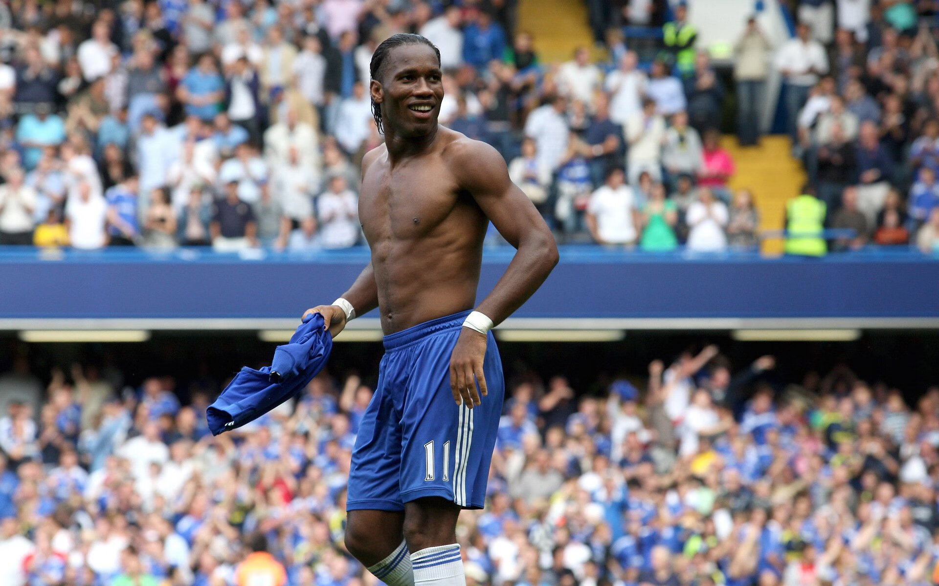 年度焦点之战之夜,乔治高光表现,一役封神